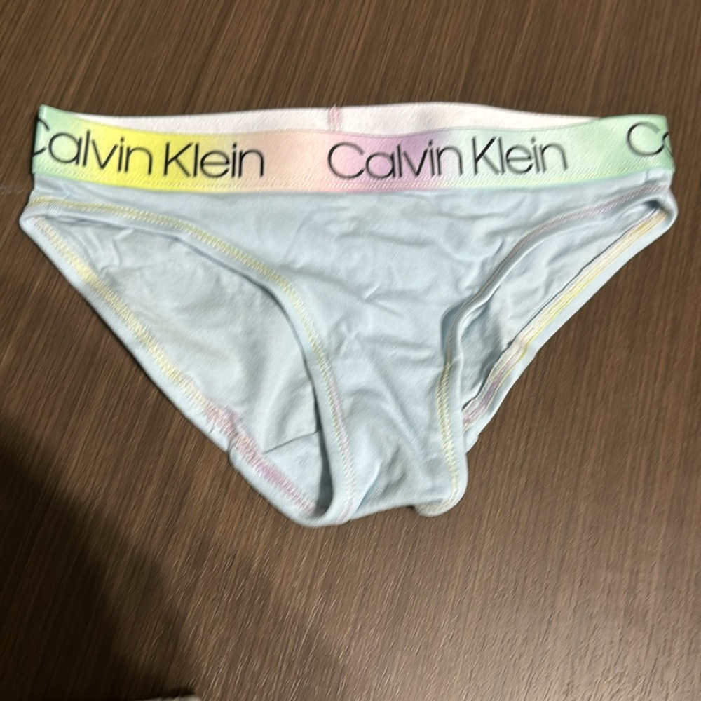 NWOT girls size small 6/6x Calvin Klein underwear - Picture 2 of 8